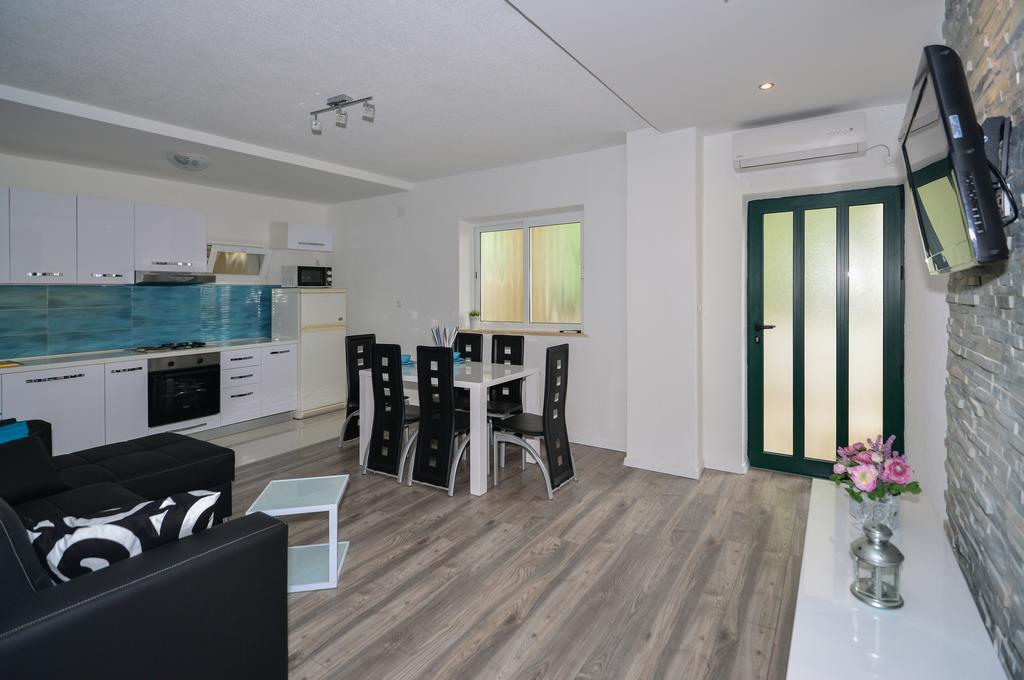 Mucic Apartments Makarska Ngoại thất bức ảnh